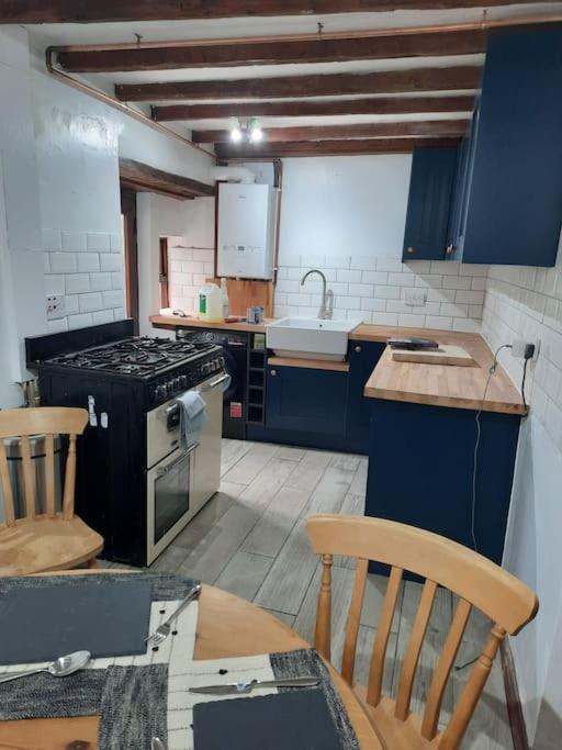 18Th-Century Three-Bedroom Mill Worker'S Cottage Cromford Bagian luar foto